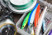 新手路亚应如何选择拟饵？以泳层选择，让假饵活起来