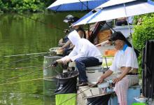 路亚海鲈鱼的两点技巧，喜欢海钓的别错过