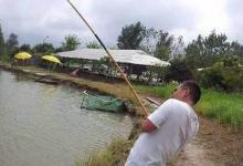 竿长12米，这样抛，钩饵落点能更精准一些