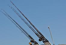 湖库中打抛竿应该如何选鱼钩