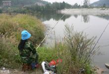 深冬初春野外钓鱼宜选小水域