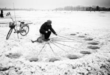 北方冬季冰钓钓鱼的实用技巧