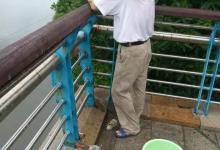 另类传统钓钓法 不用鱼竿却渔获丰收