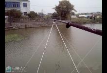 传统炮竿打窝的操作方法