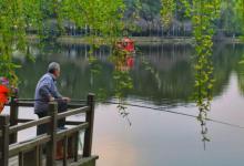 春季钓鱼，我们应该调边儿，谈论技巧