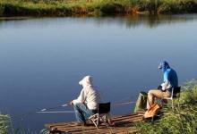 夏季手竿钓鲢鳙常用这几招，渔获猛增