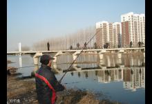 冬钓的天气及钓位选择