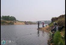 仲秋时节钓鱼技巧（饵料选位等）