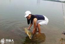 夏季爆炸钩避小鱼钓大鱼的技巧