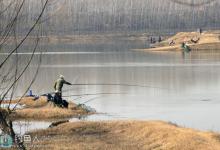 冬季钓鱼技术的八个小窍门