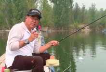 遛鱼时让鱼呛几口水，鱼的挣扎力度就小了，纯属无稽之谈