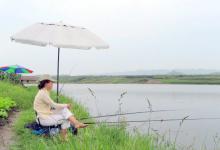 细说夏季野钓技巧三则（时间、鱼饵、钓法）