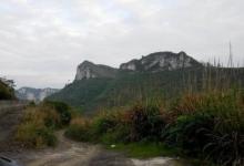 大西南的深山溪流里钓山鲶，这种极品鱼吃起来弹嘴