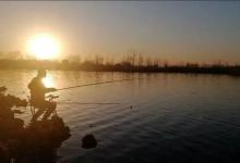 垂钓中应会的必杀技之二（怎么去接窝子？）