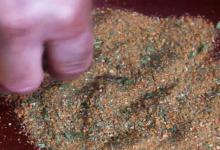 深秋钓鲫鱼，开饵还有这些讲究，一起看看吧