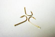 无倒刺鱼钩的垂钓手法及施钓环境，有效避免减少脱钩跑鱼，别错过