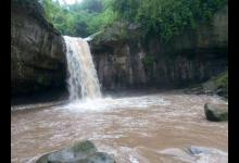 在山涧中钓获几条鲶鱼，全身布满花纹，这是土鲶鱼吗，求钓友鉴定