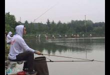 初冬黑坑钓鲫鱼时调漂及开饵的方法