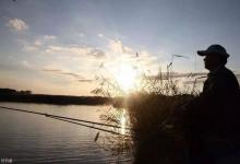 冬钓鲫，如何不空军？精找钓位，巧寻鱼窝