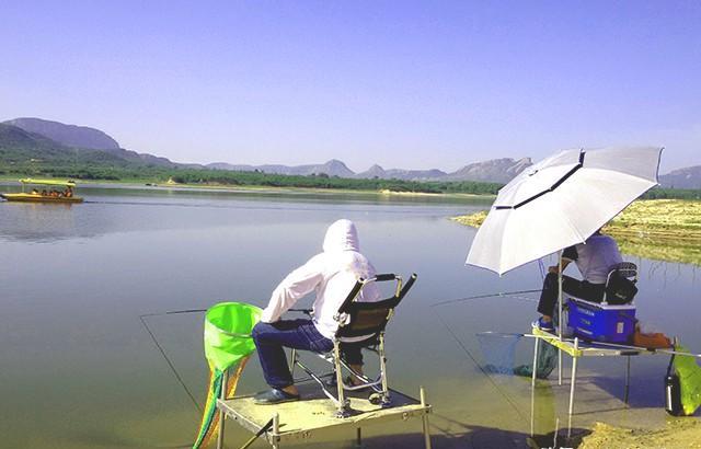 夏季水库钓鱼掌握三个心得