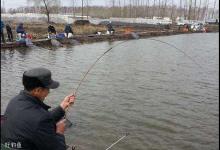 这些黑坑调漂技巧能帮你每次都刺正鱼