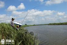 野河垂钓的浮漂选择及调漂用饵技巧
