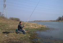 江河野钓的钓位选择技巧