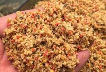 在钓饵中添不雾化的颗粒饵，有什么讲究吗？