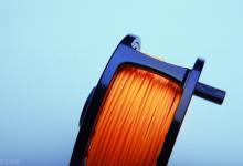 钓鱼时该如何选择鱼线以及使用时该注意哪些问题？