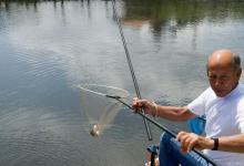 咬钩变色浮漂原理分析