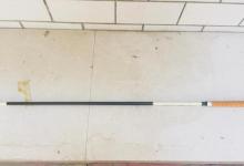 一千多买的鱼竿，因为一句话，被拿来当扫把，欲哭无泪