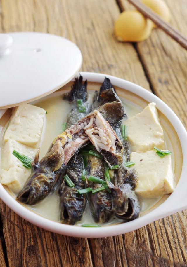 弹涂鱼怎么吃?跳跳鱼的家常做法_钓鱼知识_爱钓鱼