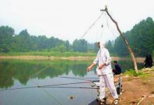 野钓“专攻”大板鲫，我就只服这拉饵，钓友：上鱼速度不要太快