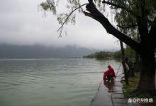 浅谈秋季雨中作钓，鱼成群且口好，注意细节准护爆