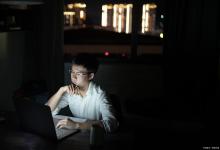 凌晨1点的实验室：跑歪的凝胶背后，藏着科研人最该避开的选型坑