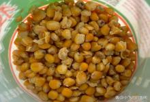 玉米发酵失败别急着丢，照样可以用它钓大鲤鱼