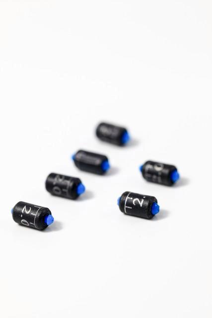 电子电路三大核心元件：电阻、电容、电感全解析