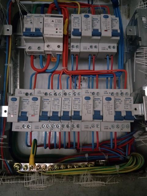 开关跳闸送不上？老电工教你7招，5分钟自查排除，不用花钱请人！