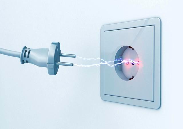 开关跳闸送不上？老电工教你7招，5分钟自查排除，不用花钱请人！