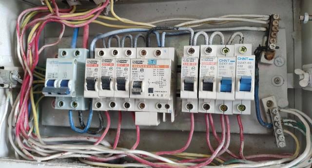 家用配电箱接法全解析:总开选空开还是漏保?附配线标准