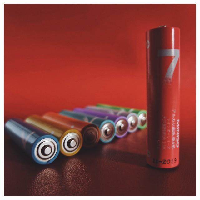 电工实用经验:5号7号电池防漏电、久存不亏电,这几招超管用