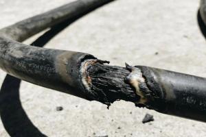 电线够粗功率不大，开关却频繁烧毁？根源都在这些细节里