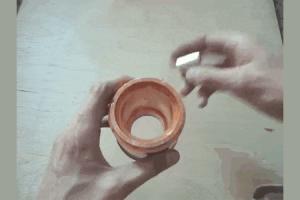 铜不吸磁，却能让下落的磁铁慢下来