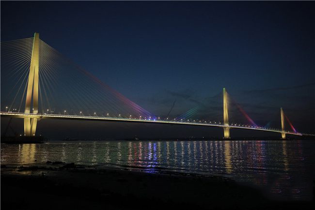 南京江心洲长江大桥夜景照明工程完成调试