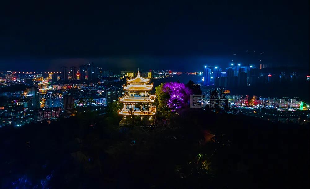 福建泉州德化县陶瓷博物馆片区开放夜景灯光秀