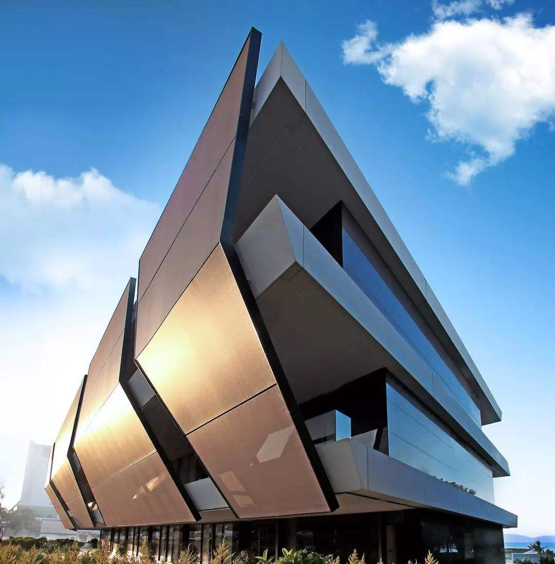 “幕后英雄”激光切割机  ——激光切割机在金属幕墙中的应用