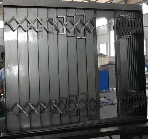 多轴数控加工中心拉筋式防护罩生产流程