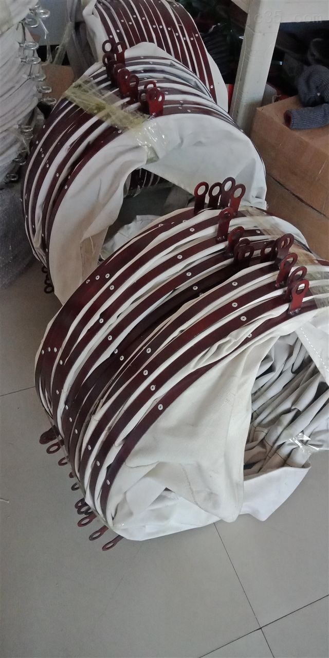 水泥散装罐车漏粉尘用景文除尘布袋不用担心