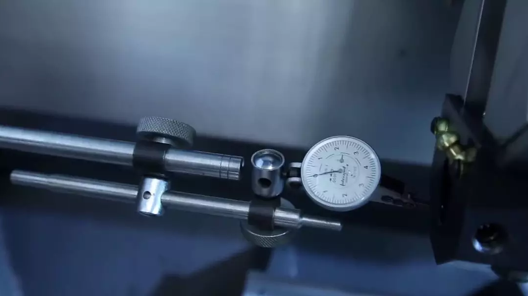 哈斯数控-在车床和卧式加工中心上正确的使用校表