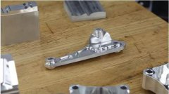 哈斯数控-如何用校表来找到孔的中心